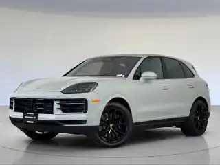2026 Porsche Cayenne S's photo