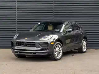 2023 Porsche Macan Base's photo