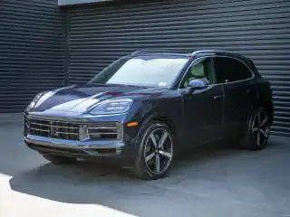 2026 Porsche Cayenne Base's photo