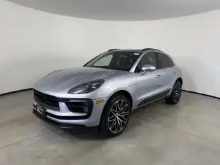 2026 Porsche Macan S's photo