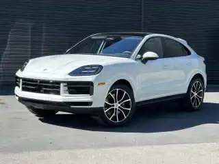 2026 Porsche Cayenne Base's photo