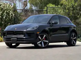 2026 Porsche Macan S's photo