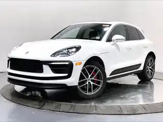 2026 Porsche Macan S's photo