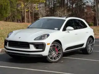 2026 Porsche Macan S's photo