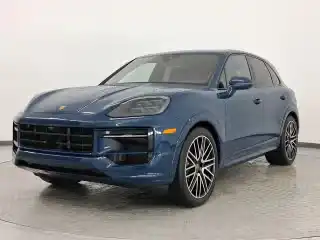 2025 Porsche Cayenne GTS's photo