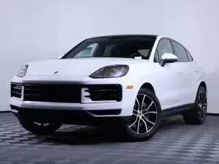 2026 Porsche Cayenne Base photo 1