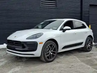 2026 Porsche Macan T's photo