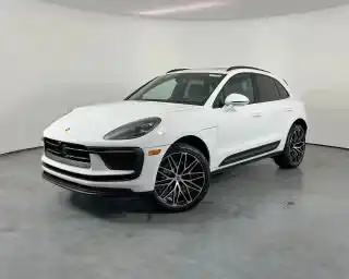 2026 Porsche Macan T's photo