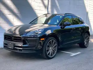 2026 Porsche Macan T's photo