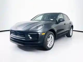2026 Porsche Macan Base's photo