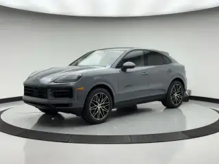 2026 Porsche Cayenne Base photo 5