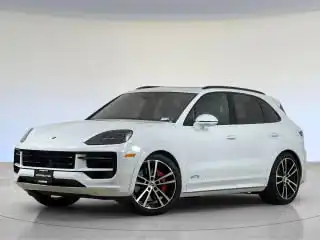 2026 Porsche Cayenne GTS's photo