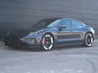 2025 Porsche Taycan 4S's photo
