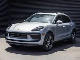 2026 Porsche Macan T's photo