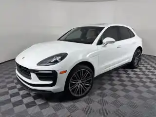 2024 Porsche Macan Base's photo