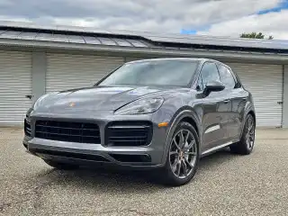 2021 Porsche Cayenne GTS's photo