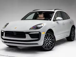 2026 Porsche Macan T's photo