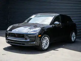 2026 Porsche Macan T's photo