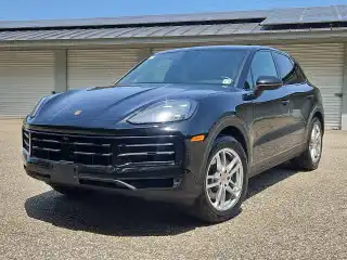 2024 Porsche Cayenne Base's photo