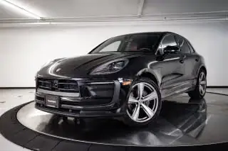 2024 Porsche Macan Base photo 1