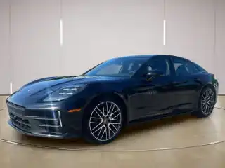 2025 Porsche Panamera 4's photo