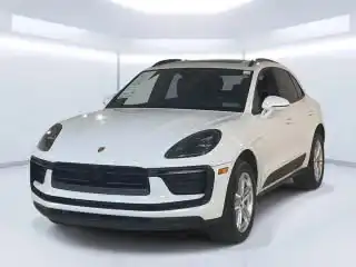 2024 Porsche Macan Base's photo