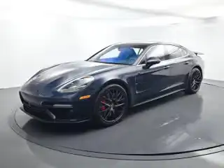 2020 Porsche Panamera Turbo's photo