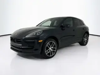 2025 Porsche Macan T photo 5