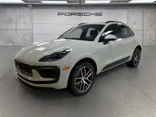 2025 Porsche Macan S's photo