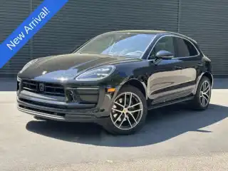 2026 Porsche Macan T's photo