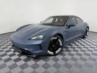 2026 Porsche Taycan GTS's photo