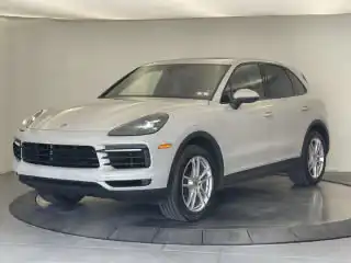 2023 Porsche Cayenne Platinum Edition's photo