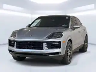 2025 Porsche Cayenne Base's photo