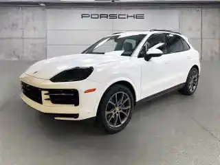 2024 Porsche Cayenne Base's photo