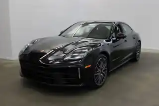 2026 Porsche Panamera 4's photo