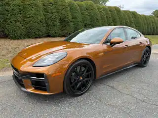 2025 Porsche Panamera GTS's photo