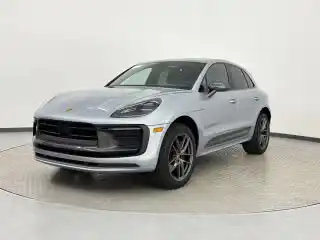2025 Porsche Macan T's photo