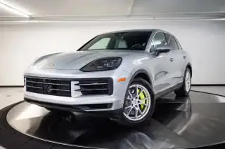 2025 Porsche Cayenne E-Hybrid photo 1
