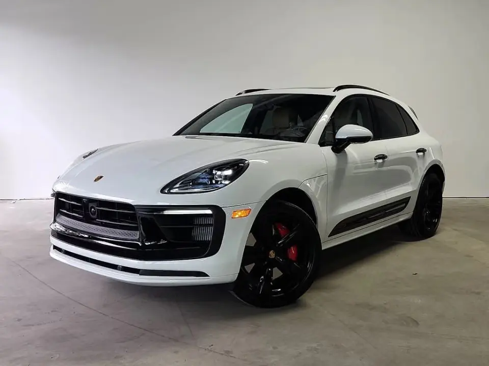 2025 Porsche Macan GTS photo 3