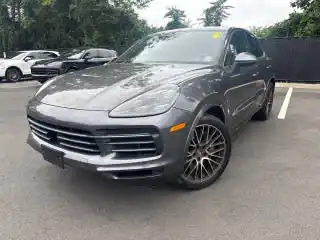 2021 Porsche Cayenne S's photo