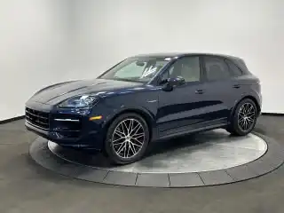2026 Porsche Cayenne S E-Hybrid's photo