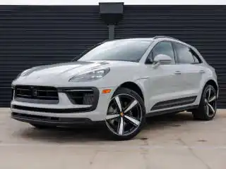 2026 Porsche Macan S's photo