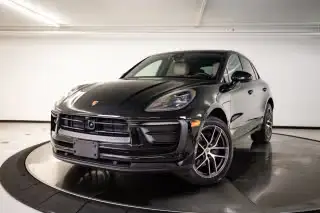 2023 Porsche Macan Base photo 1