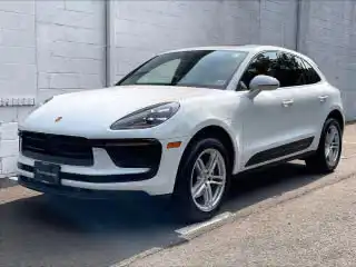 2023 Porsche Macan Base's photo
