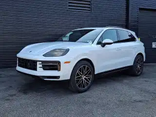2026 Porsche Cayenne Base's photo