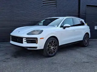 2026 Porsche Cayenne Base's photo
