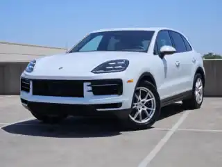 2026 Porsche Cayenne Base's photo