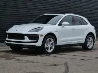 2026 Porsche Macan undefined photo 1