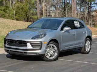 2026 Porsche Macan T photo 1