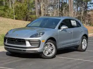 2026 Porsche Macan T's photo